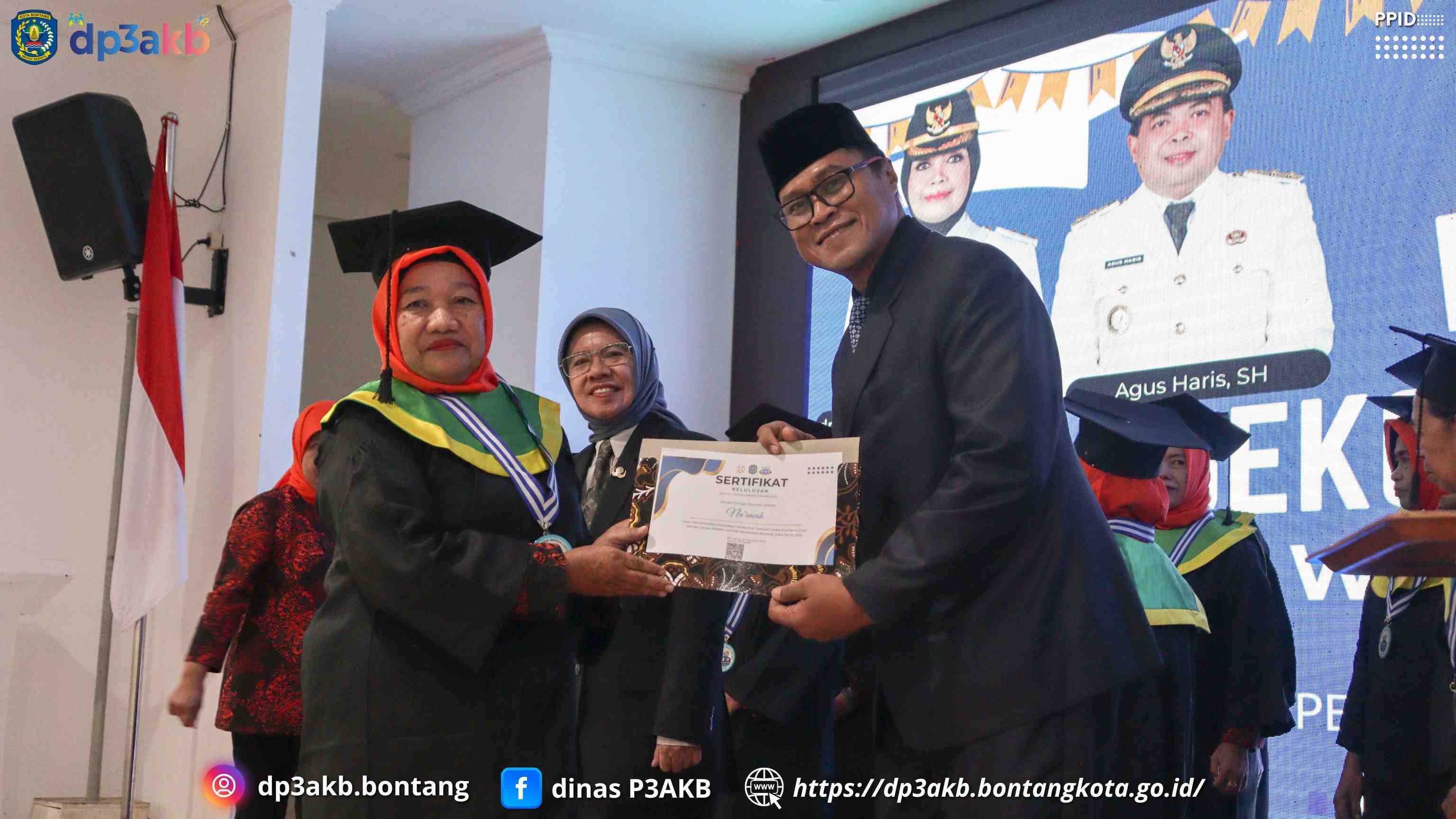 Semarak Wisuda Sekolah Lansia Werda Lestari: Bukti Semangat Belajar Tak Pernah Pudar